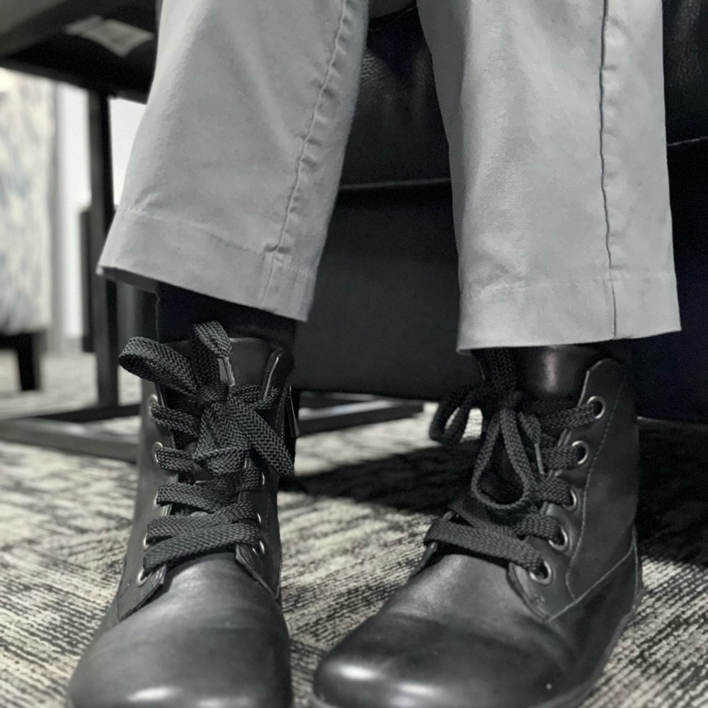 Groundies Black Lace-Up Women’s Barefoot Boots